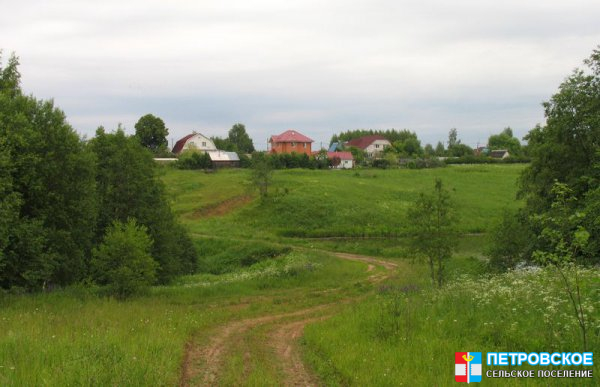 Волосово - вид из-за оврага