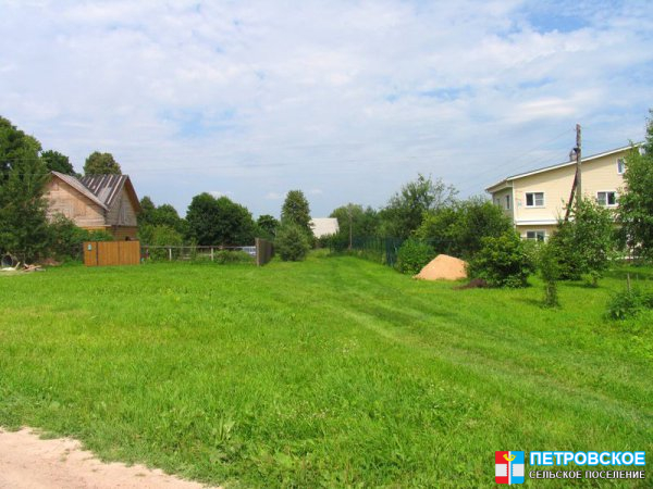 Городище - напротив церкви